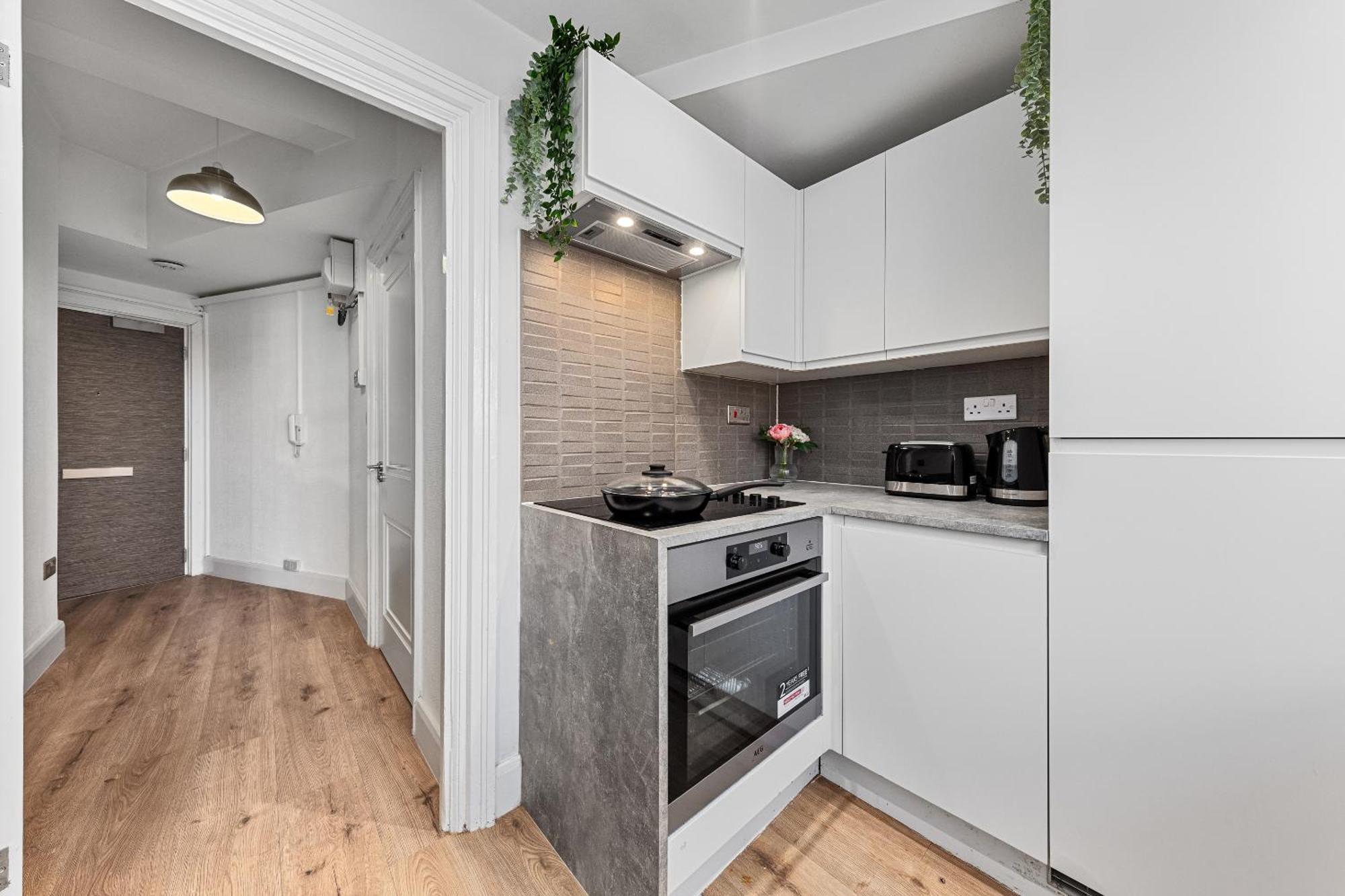 Central London Luxury, Relaxing Apartment! 2 Mins From Paddington Station! Екстериор снимка