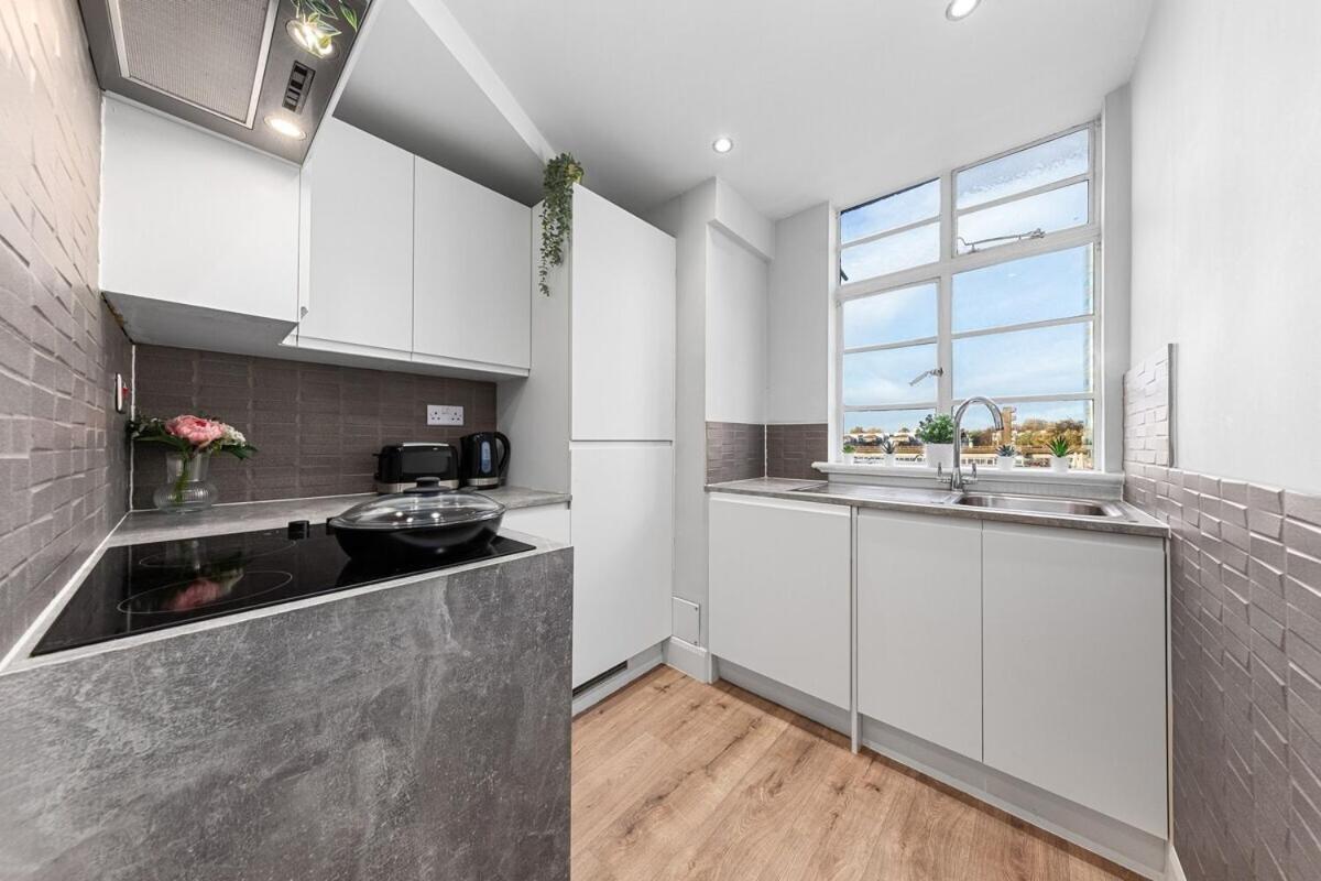 Central London Luxury, Relaxing Apartment! 2 Mins From Paddington Station! Стая снимка