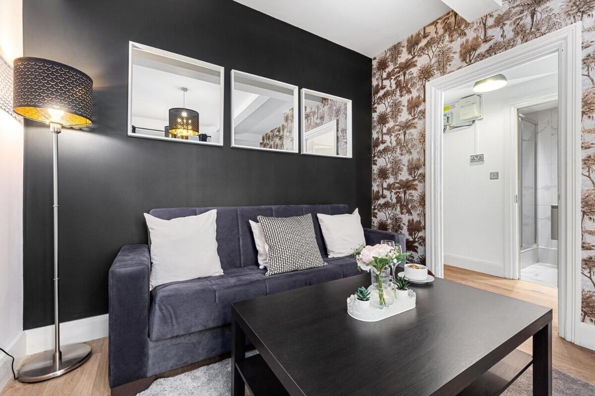 Central London Luxury, Relaxing Apartment! 2 Mins From Paddington Station! Стая снимка